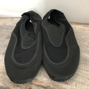 Mens mesh water shoes